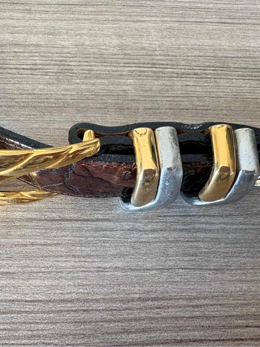 VTG Streets Ahead Brown Leather Croc Silver Gold Metal buckle Belt Size S